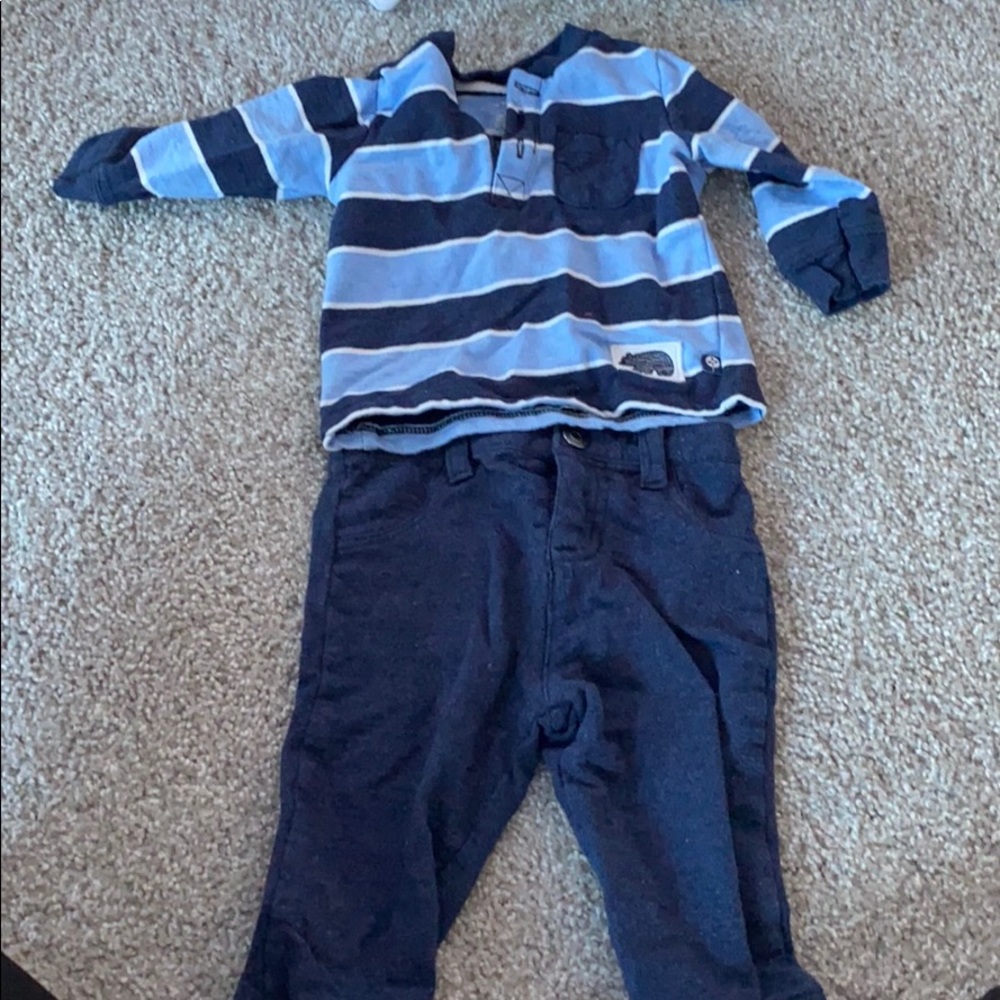 EUC! 2 piece baby boy outfit/set!